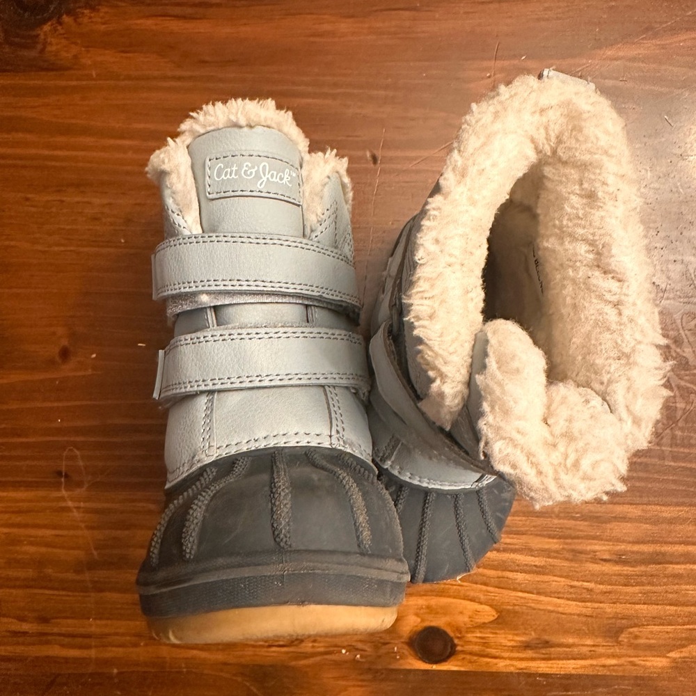 Cat & Jack Gray and Light Blue Kids Boots - Picture 2 of 4